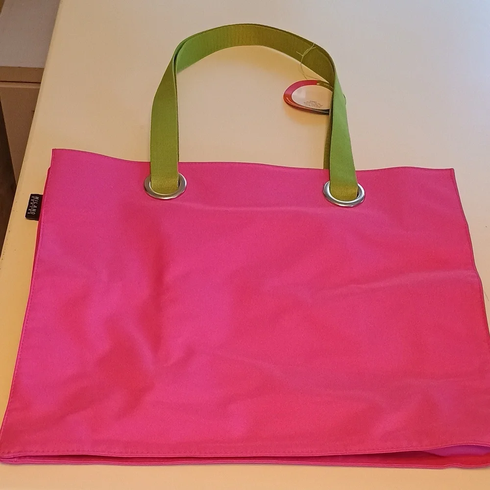 Woman's Milano Tote Series Vibrant Pink with Green Handles- Brand New With Tags! - Picture 4 of 9